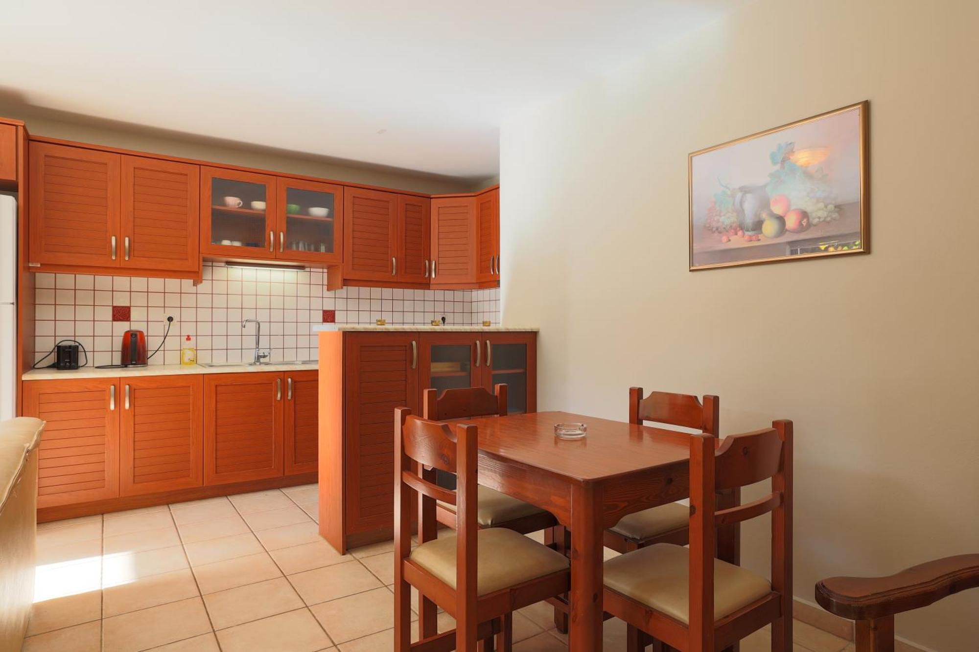 Vivi'S Apartments Agia Efimia エクステリア 写真