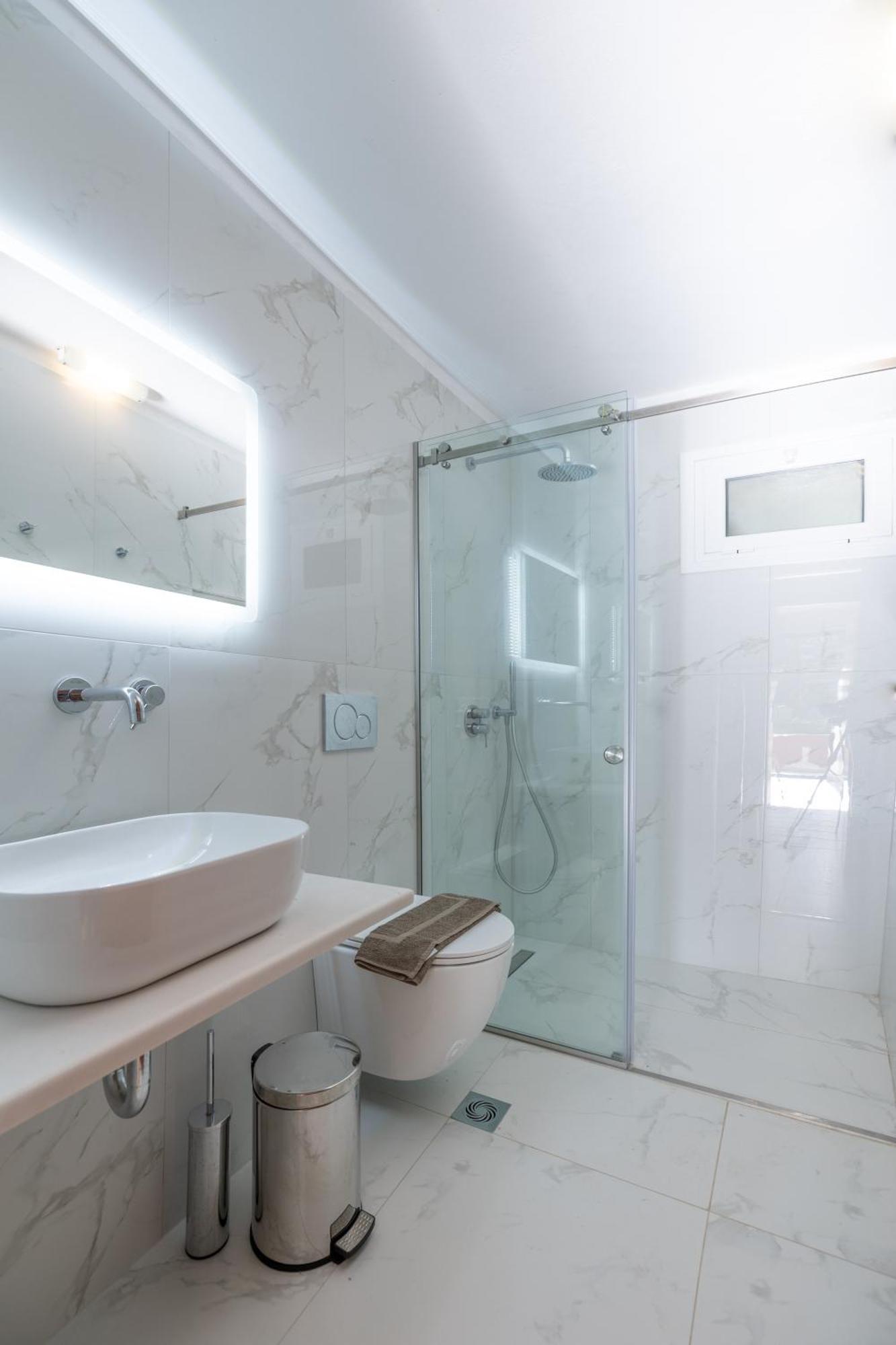 Vivi'S Apartments Agia Efimia エクステリア 写真