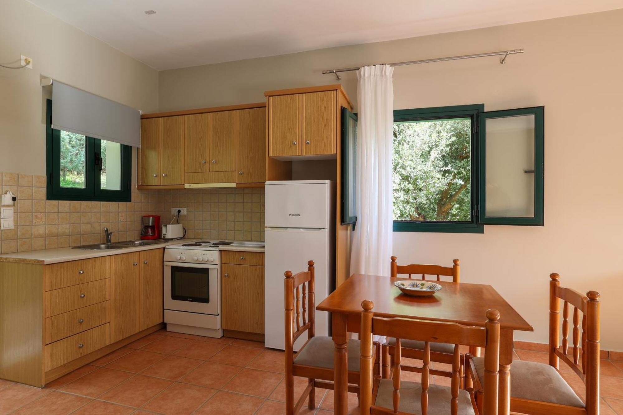 Vivi'S Apartments Agia Efimia エクステリア 写真