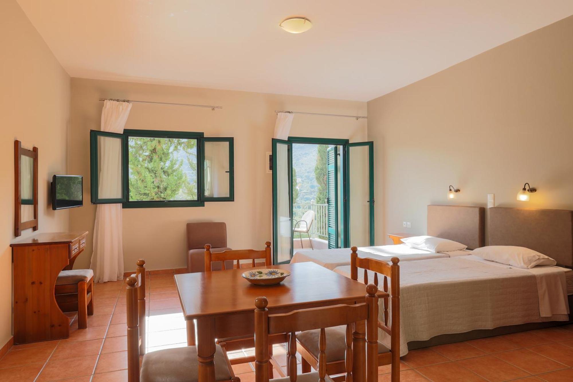 Vivi'S Apartments Agia Efimia エクステリア 写真