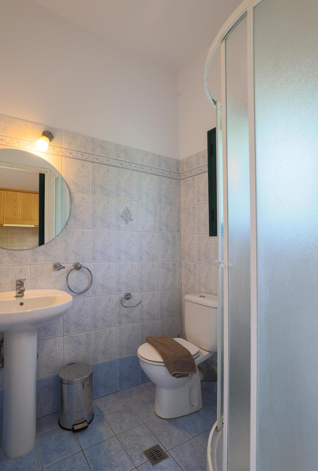 Vivi'S Apartments Agia Efimia エクステリア 写真