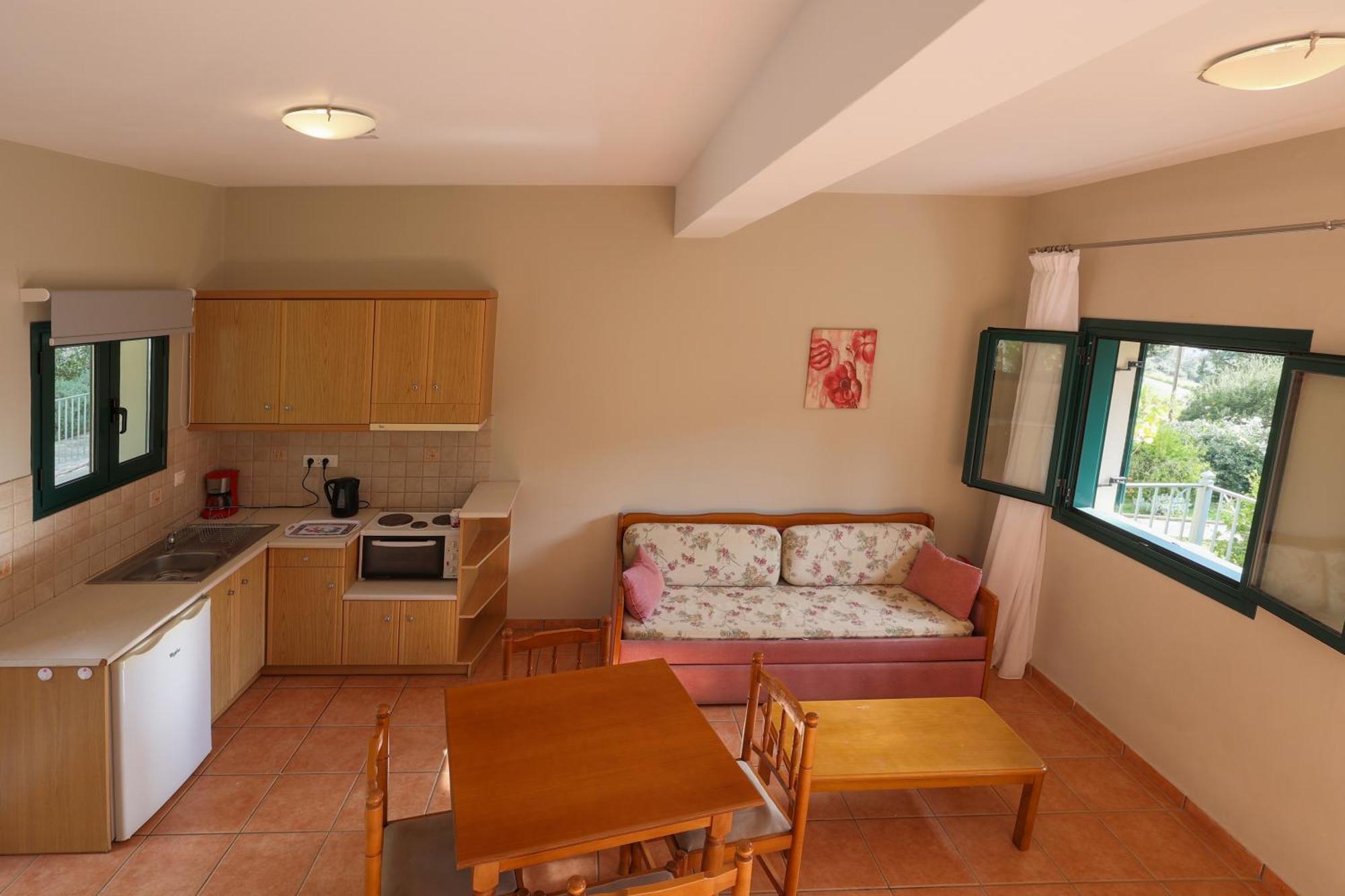 Vivi'S Apartments Agia Efimia エクステリア 写真