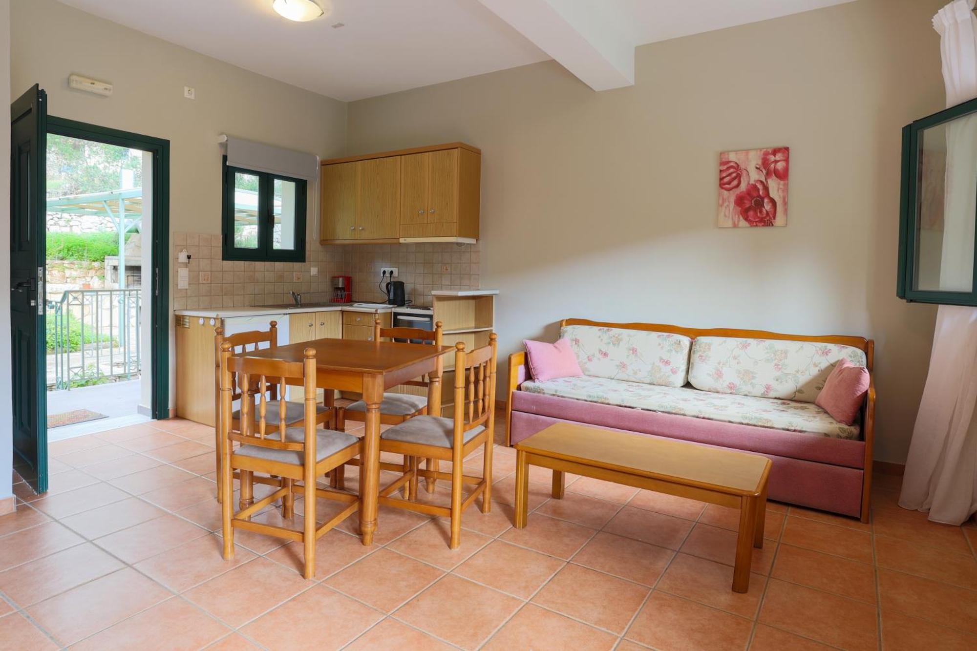 Vivi'S Apartments Agia Efimia エクステリア 写真